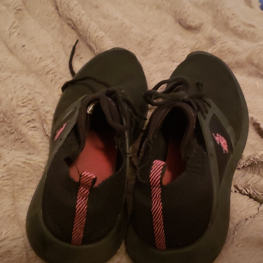Shoes - Picture 2 of 3